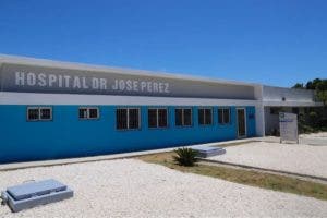 Presidente Danilo Medina entrega hospital remodelado en Duvergé