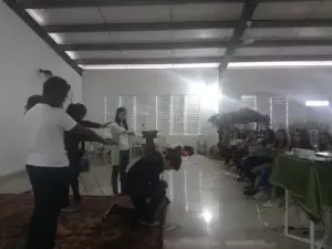 Previo a la resurrección de Jesús,  jóvenes  reflexionan sobre su vida