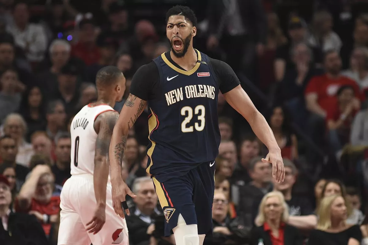 Sixers vencen al Heat; Pelicans y Warriors se colocan a uno de la barrida