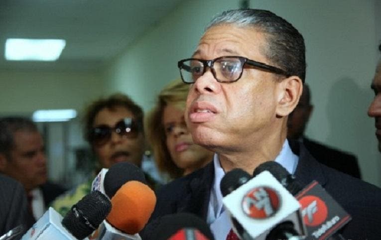 Modesto Guzmán exhorta a dirigentes excluidos de Comisión PRSC a asistir reunión de este domingo