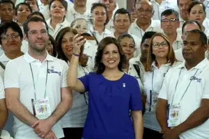 Vicepresidenta Margarita Cedeño recibe reconocimiento de exalumnos latinoamericanos de Don Bosco