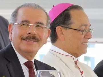 Presidente Danilo Medina abre instalaciones de universidad en La Altagracia