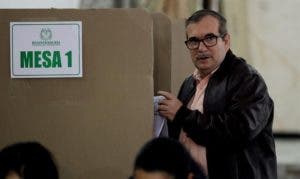 Líder de FARC vota por primera vez para que elecciones traigan reconciliación