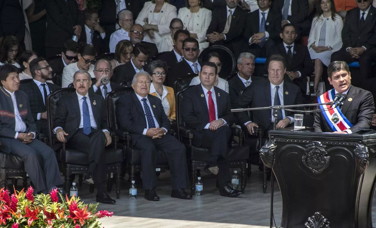 Carlos Alvarado inicia mandato en Costa Rica con llamado a la unión