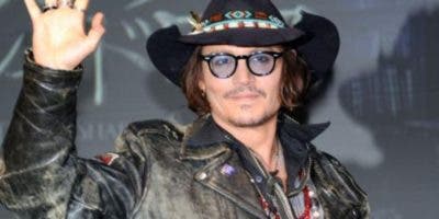 Actor Johnny Depp intenta agredir a un técnico durante un  rodaje