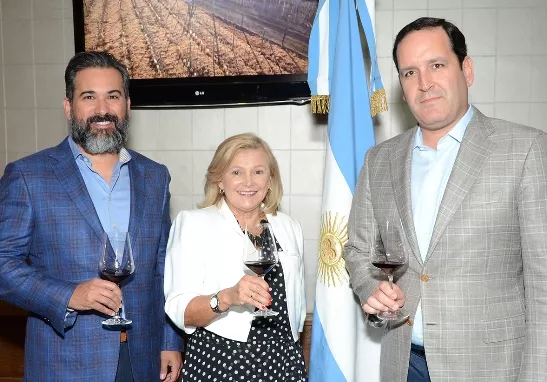 Andrés Villasmil, María Cristina Castro y José Antonio Álvarez hijo.