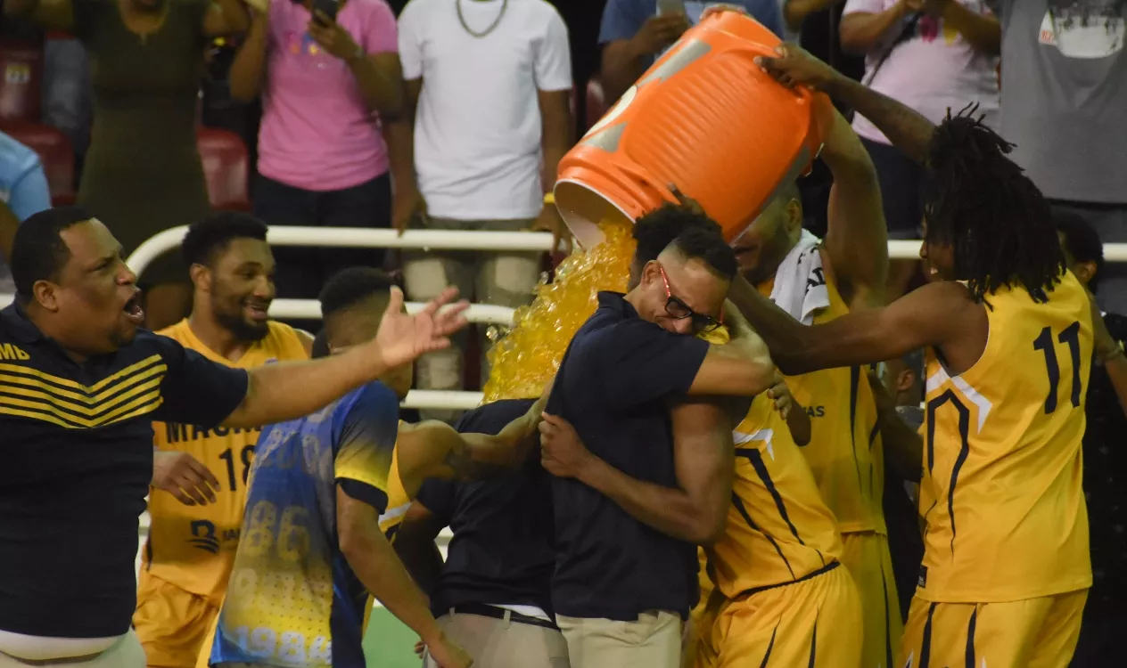 Mauricio ¡campeón! TBS; barre al Barias en la final