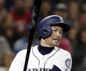 Ichiro  Suzuki pasa de ser  jugador a asistente