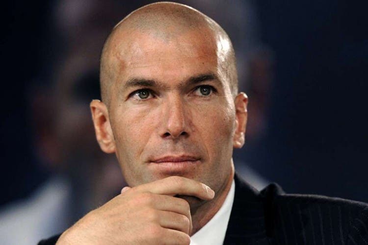 Real Madrid indeciso de mantener Zidane