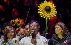 Gustavo Petro en uno de sus mítines en Bogotá, Colombia.