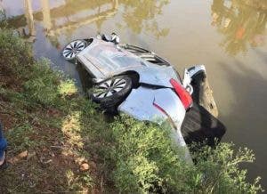 Seis muertos al caer un carro en un canal de riego en la carretera Arenoso-Ciénaga Vieja