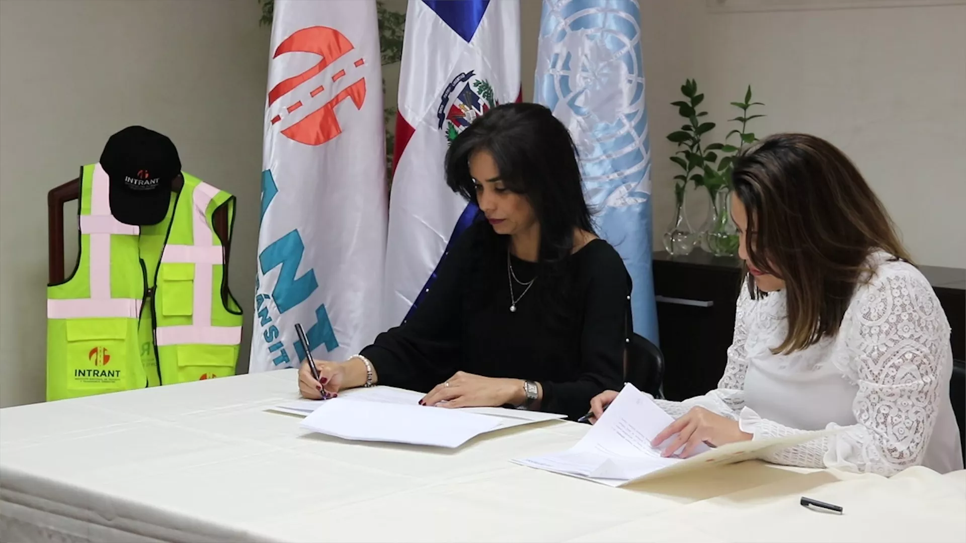 Intrant firma convenio con Unitar para desarrollar planes de educación y Seguridad Vial