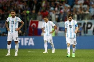 Argentina es goleada por Croacia con una decepcionante actuación y queda al borde de la eliminación en el Mundial de Rusia 2018