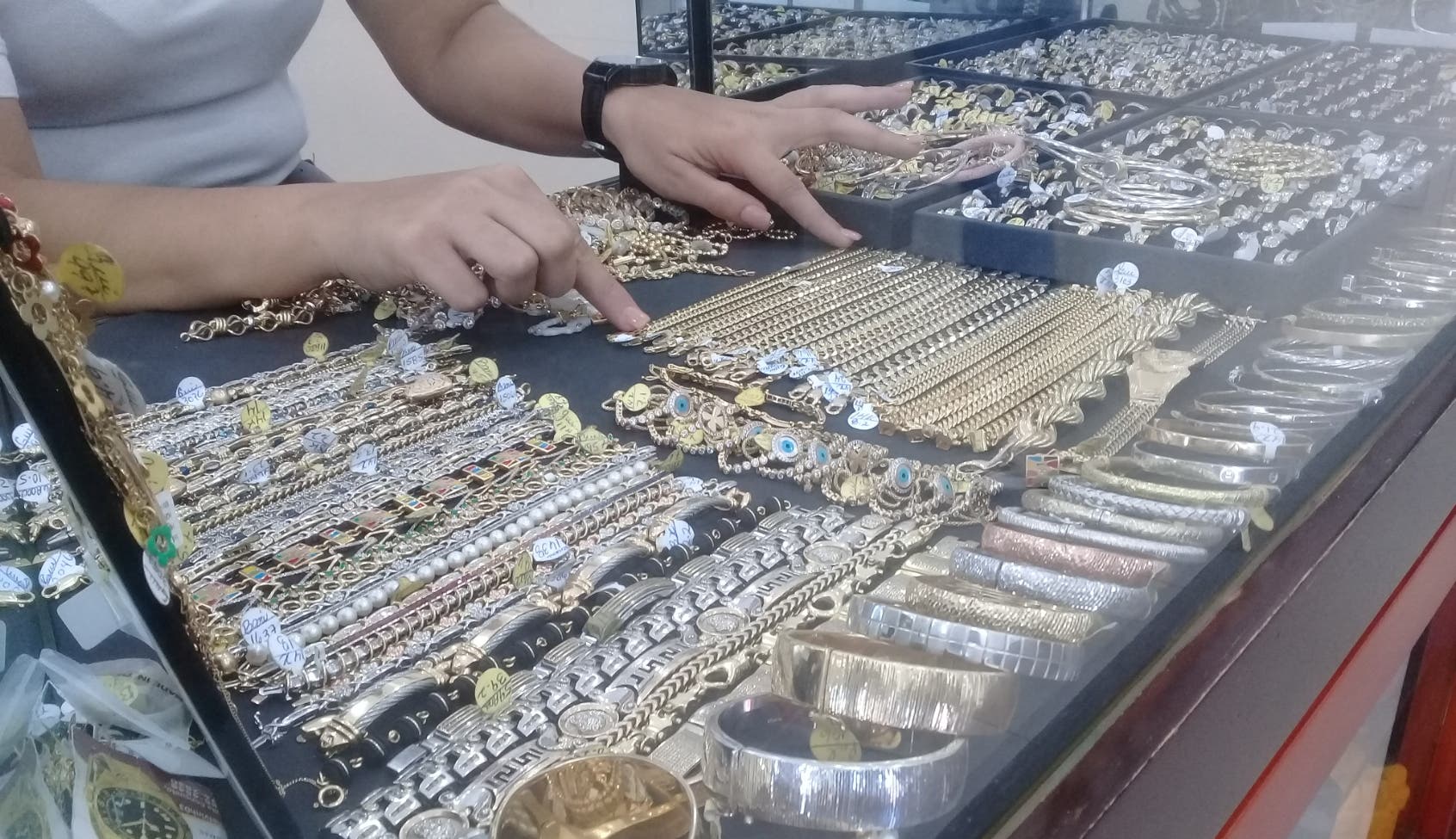 Delincuentes aprovechan falta de regulación para vender oro robado