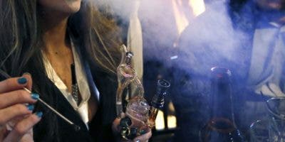 Salud Pública insta jóvenes evitar consumo de hookah, cigarrillos electrónicos y tradicionales