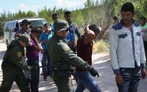 Traficantes negocian con el traslado de inmigrantes