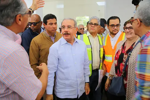 Danilo Medina supervisa funcionamiento de proyectos en Samaná, Hato Mayor y La Romana