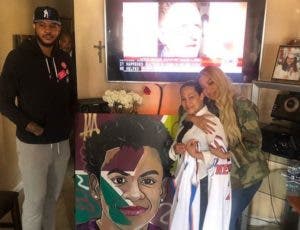 Carmelo Anthony visita  casa de joven dominicano asesinado en el Bronx