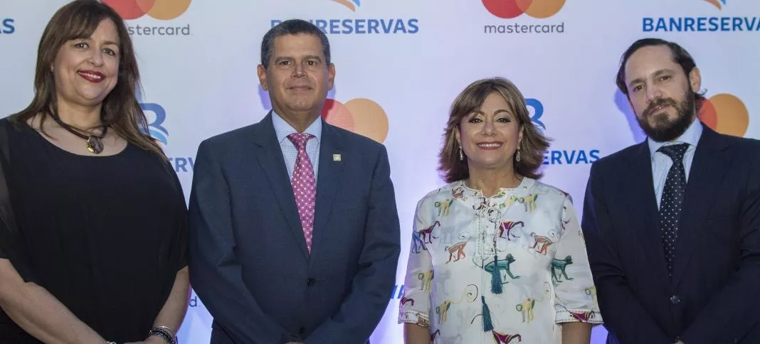 BanReservas y Mastercard lanzan su nueva Tarjeta Débito Negocios