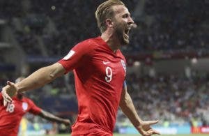 Harry Kane guía a Inglaterra sobre la débil Túnez 2-1