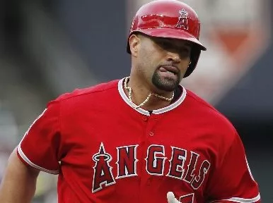 Pujols, honrado por superar Stan Musial