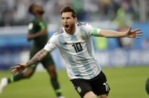 Messi dona camiseta que será subastada a beneficio de un hospital argentino