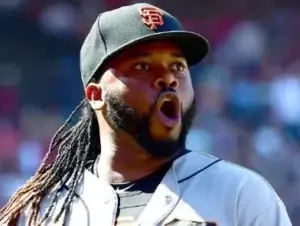 Cueto muestra avance al lanzar en el bullpen