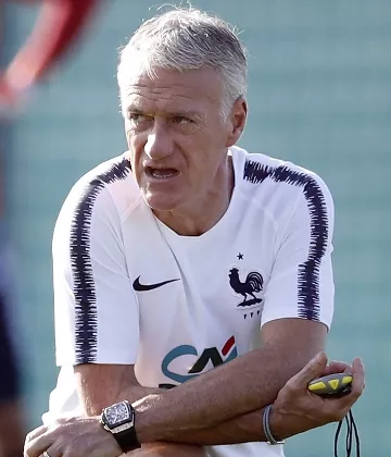 Seleccionador francés Didier Deschamps se prepara contra Argentina