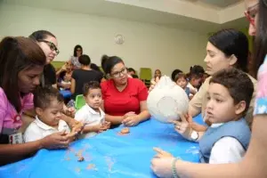 Niños del CAID en Santiago participan en talleres de arqueología y cultura indígena