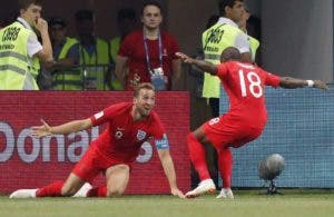 Harry Kane anota al final, e Inglaterra vence al complicado Túnez