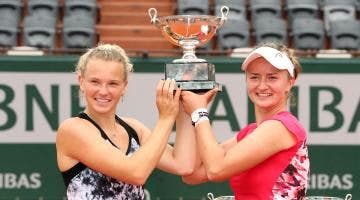 Krejcikova y Siniakova triunfan en femenino