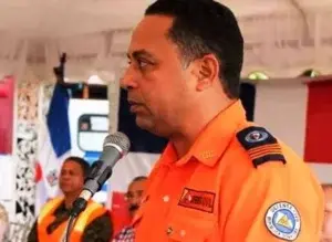 Defensa Civil exhorta autoridades edilicias de Puerto Plata limpiar y sanear drenajes para evitar inundaciones