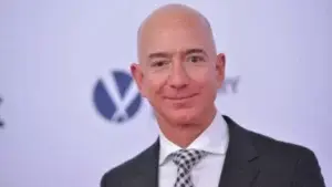 Jeff Bezos dejará de ser consejero delegado de Amazon