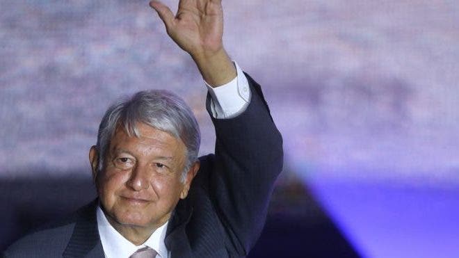 Mexicanos entregan voto de confianza al izquierdista Obrador