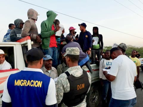 Migración apresa y deporta 692 haitianos durante operativos en la frontera