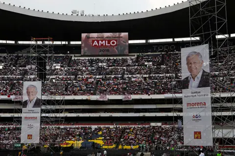 Candidatos a la presidencia en México cierran campañas