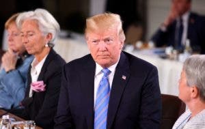 Cumbre G-7: Trump llega tarde a conferencia sobre igualdad de género