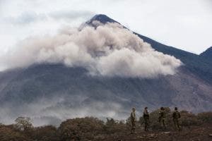 Cinco días después, el volcán de Fuego sigue activo en Guatemala