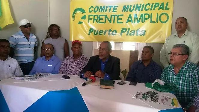 Frente Amplio en Puerto Plata anuncia piquete repudiando instalación de negocio privado en Plaza de La Libertad