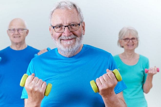 ¿Qué tienen en común las personas que viven 100 años? (y no son la dieta sana y el ejercicio)