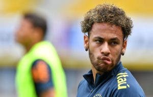 Brasil juega su último amistoso antes Mundial con Neymar de titular