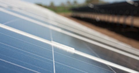 Empresa dice funcionario pide pago de 300,000 dólares por arbitrios obras del Parque Solar