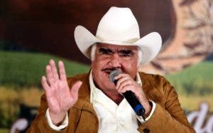 Vicente Fernández regresa a la música con ranchera “En la cárcel de tu adiós»