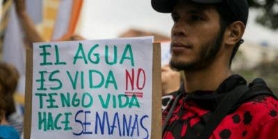 Caraqueños vuelven a las calles por las fallas en el suministro de agua