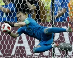 Rusia hunde a España en penales con gran actuación de Akinfeev