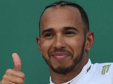 Lewis Hamilton renueva con equipo Mercedes de Fórmula Uno