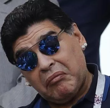 Maradona  se disculpa de FIFA por sus declaraciones