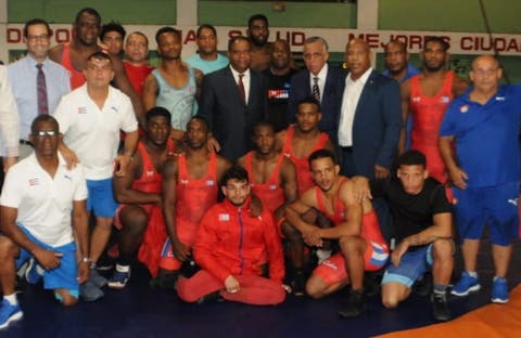 Campeones de lucha  de Cuba y Guatemala  entrenan en República Dominicana