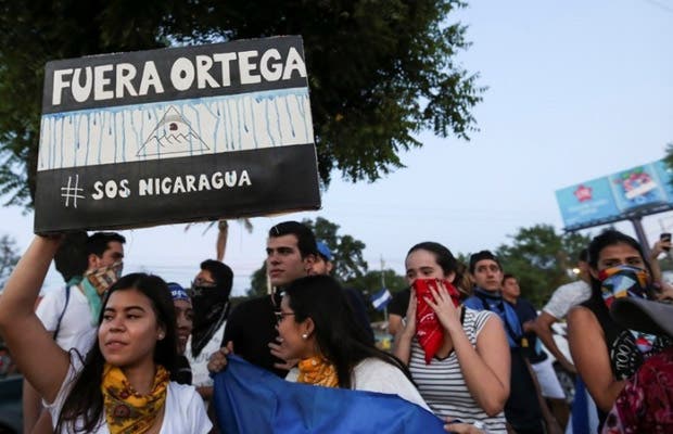 Un millar de nicaragüenses se manifestaron para pedir la dimisión de Daniel Ortega