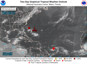 El huracán Beryl se fortalece mientras se aproxima a las Antillas Menores